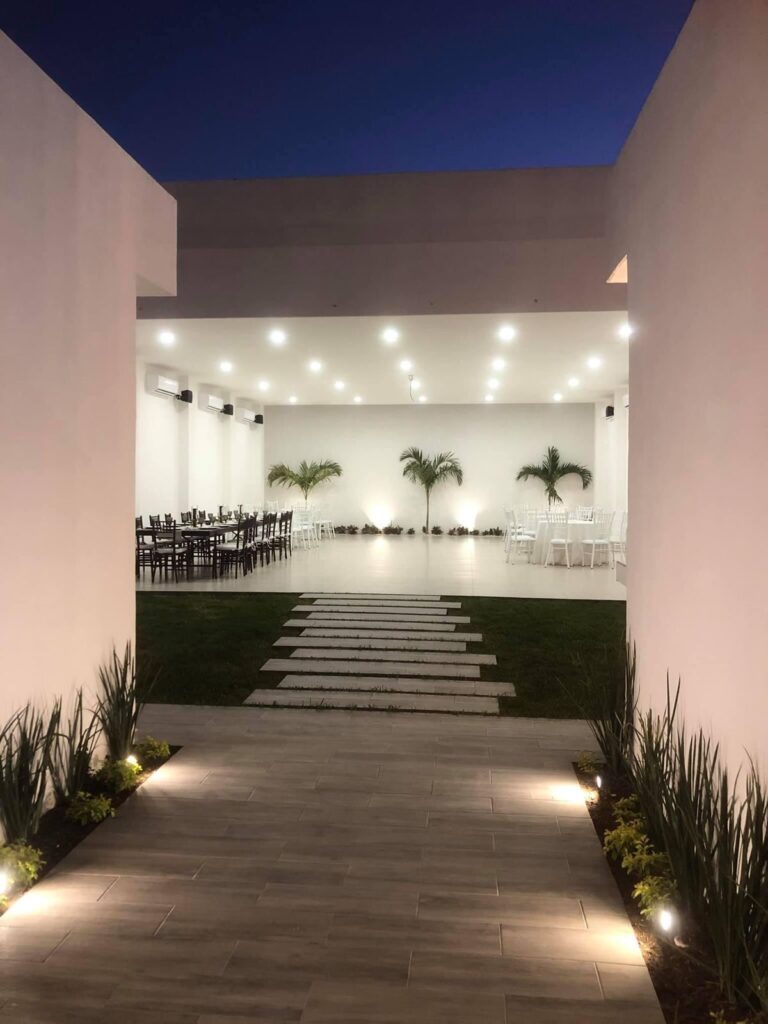 32879 salon de eventos aurelia 768x1024