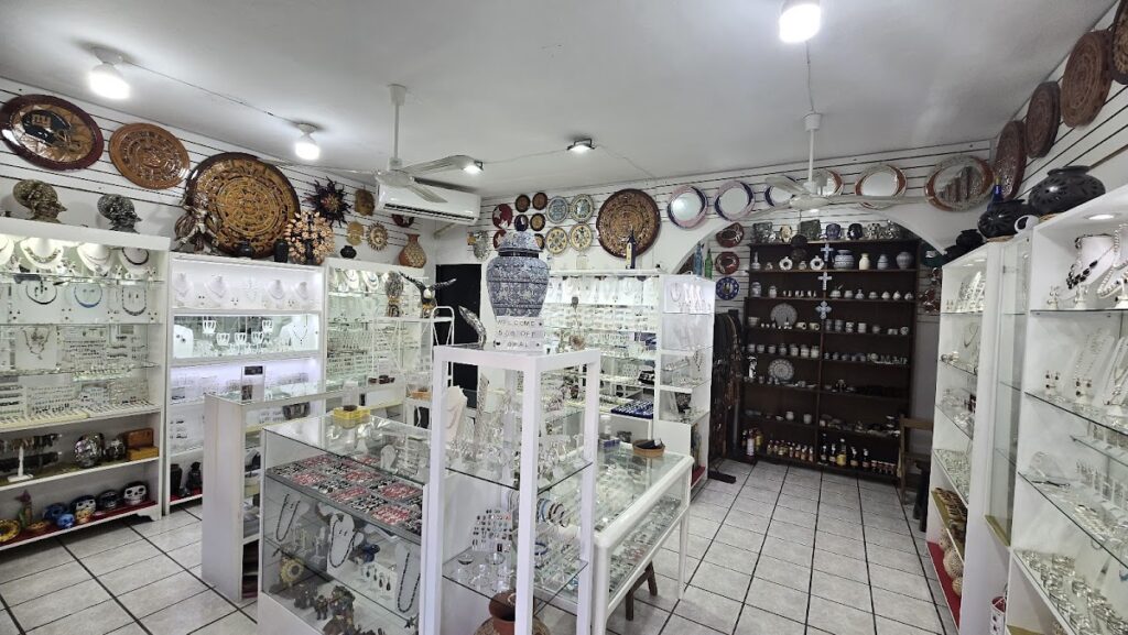 33547 joyeria y artesanias cielito lindo en huatulco 1024x577