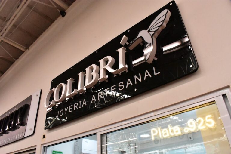 33585 joyeria colibri 768x512