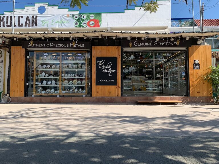 33592 the amber boutique 768x576