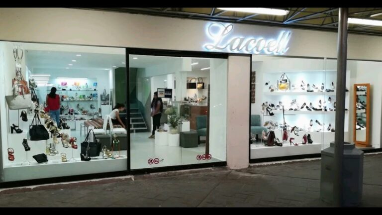 33748 zapateria lacoell 768x432