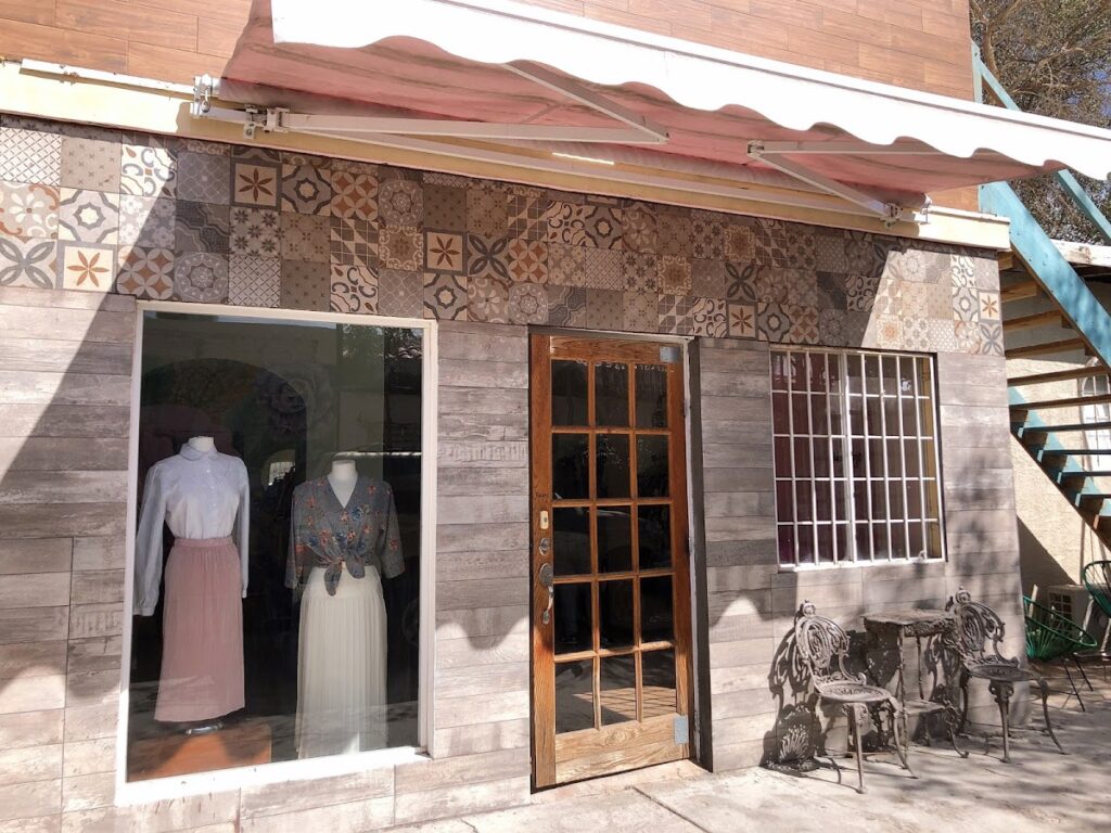 34064 my vintage room 1024x768