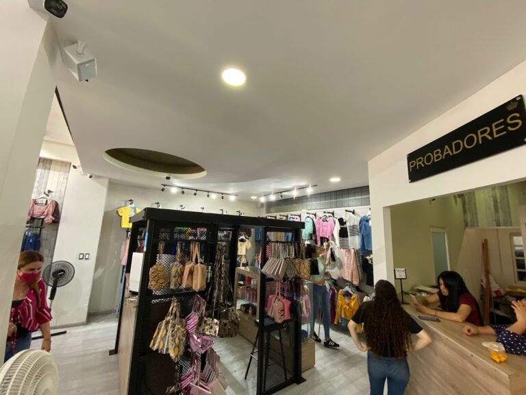 34218 sennaya fashion store 768x576