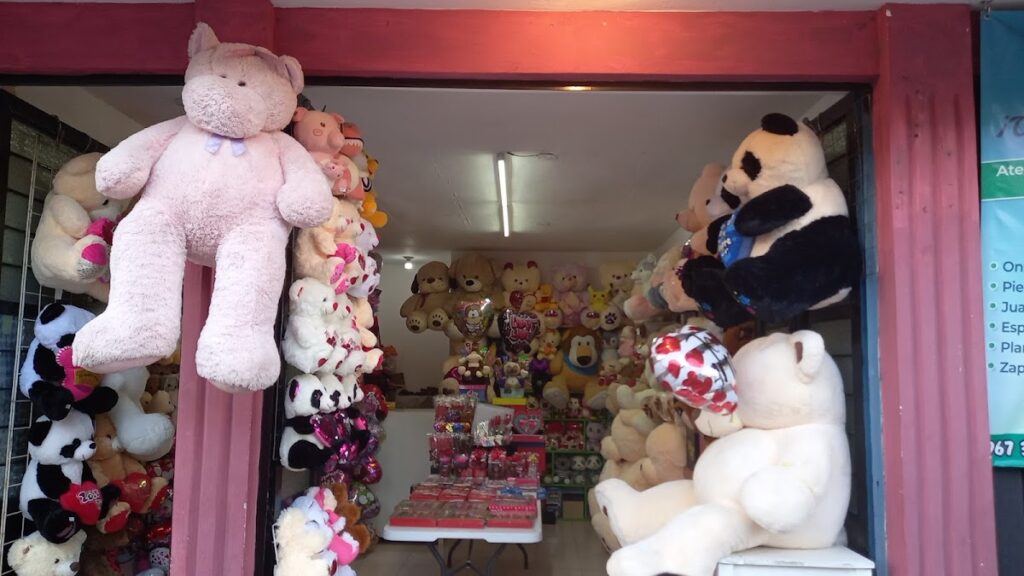 34871 la casa de los osos tienda de globos y regalos 1024x576