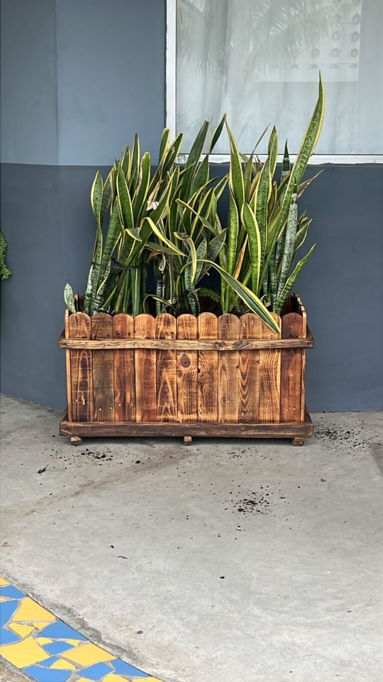 35199 el taller de carpinteria 8221madera metal8221 768x1365