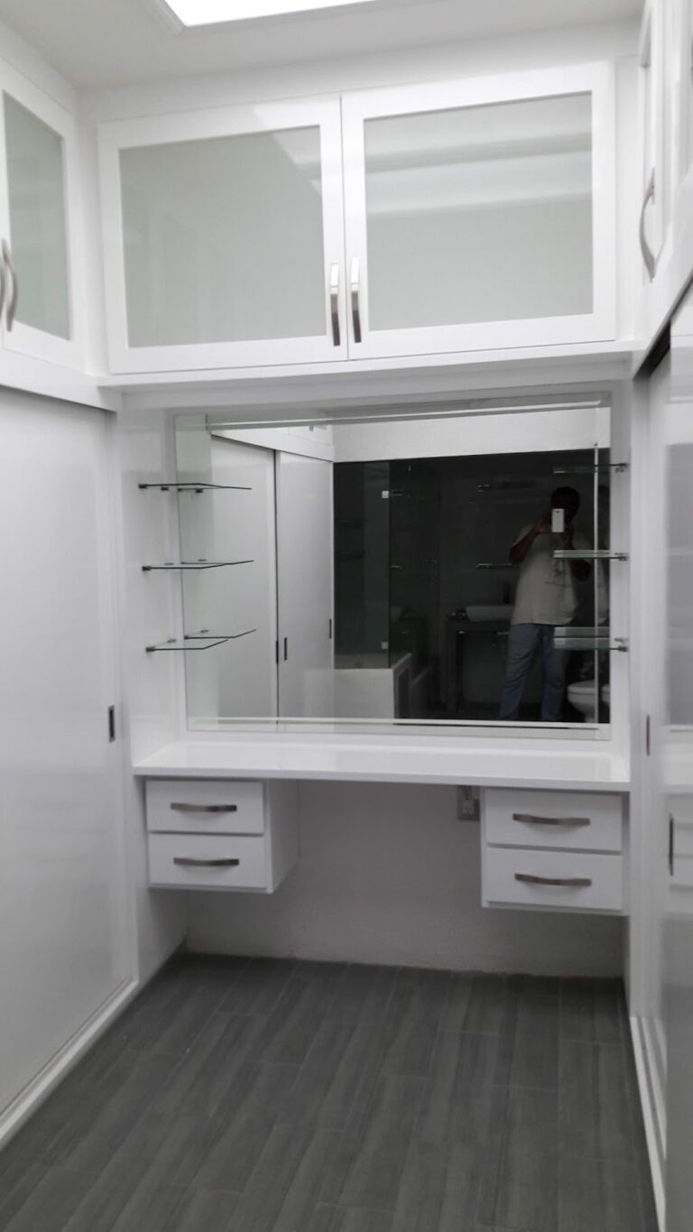 35369 carpinteria y ebanisteria morales 768x1365