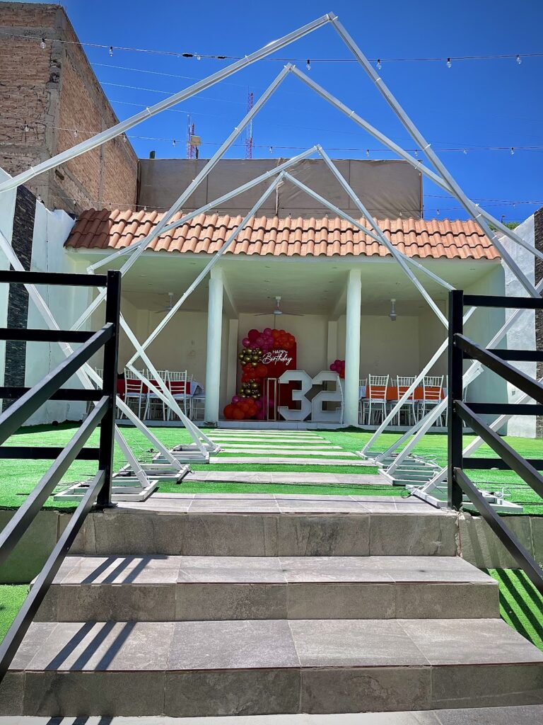 36635 jardin mavi 768x1024