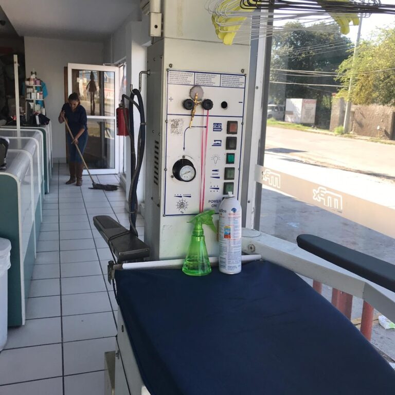 38899 tintoreria max piedras negras 768x768