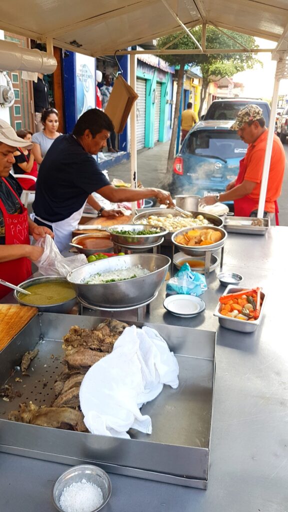 3916 taqueria navarro 576x1024