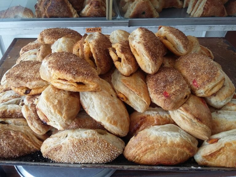 4396 empanadas comala 768x576