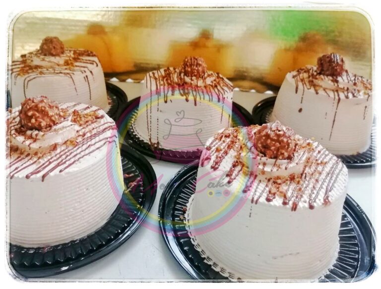 4405 monis cake 768x583