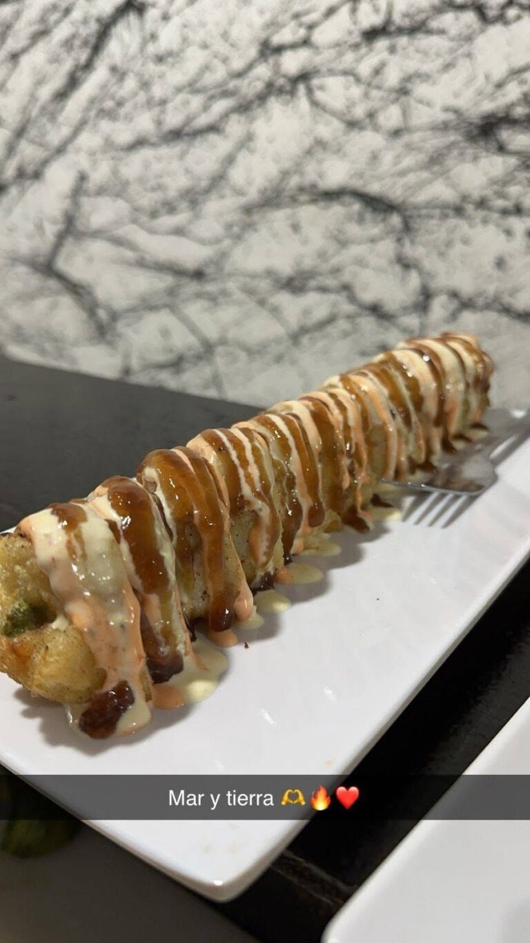 4572 chito chita sushi 768x1365