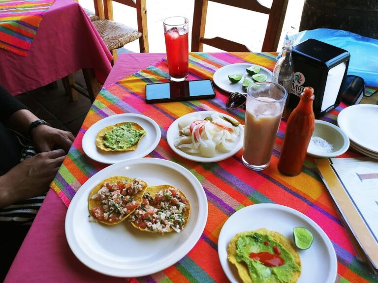 5005 los portales 8220lugar tipico8221 768x576