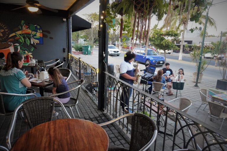 5705 la vainilla crepas cafe 768x512