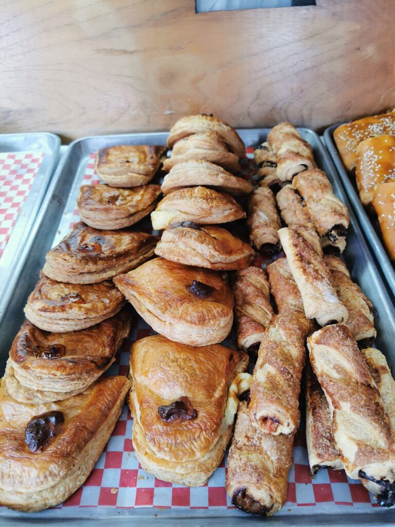 6123 pasteleria y panaderia los trigales de francia 768x1024