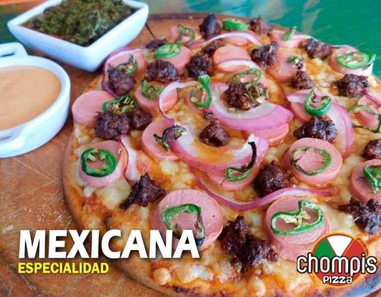 6323 chompis pizza 768x598