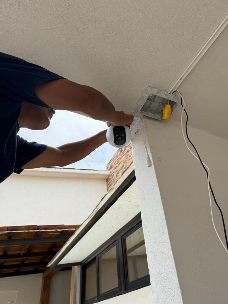 7731 electricidad plomeria camaras y mas. cuidado residencial 768x1024