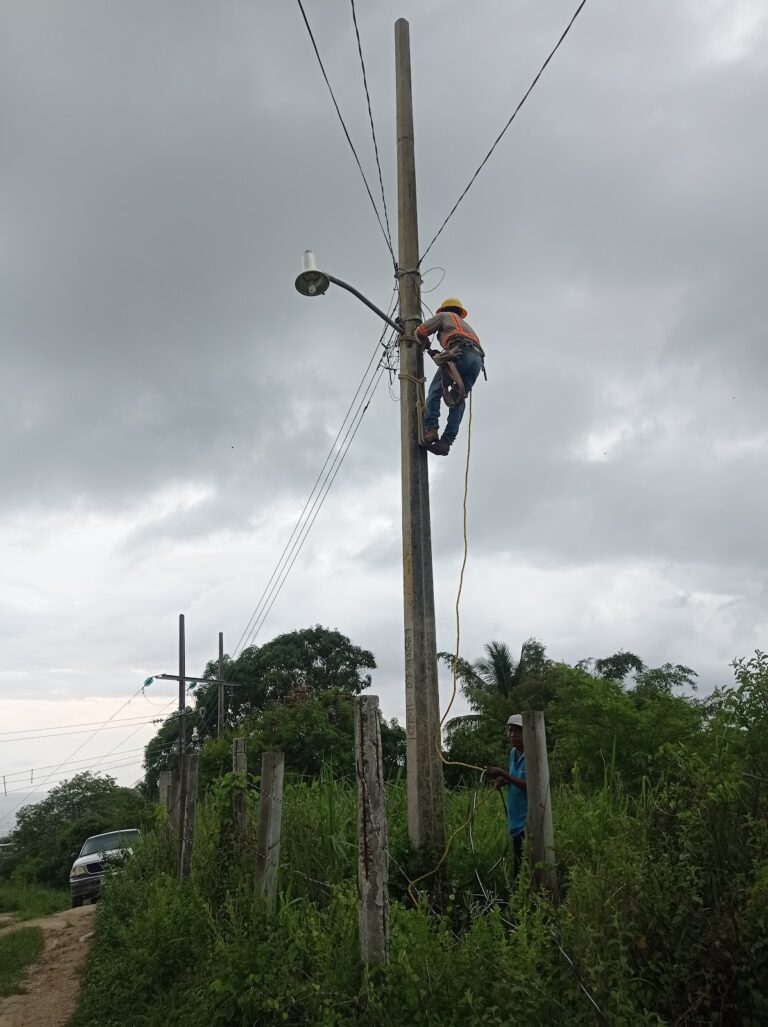 7847 montajes electricos 768x1027