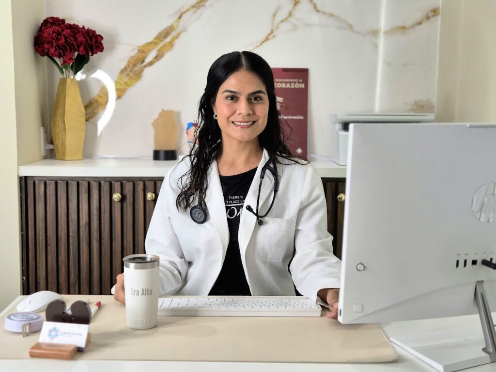 8088 dra. alba cardona 8211 internista 1024x768