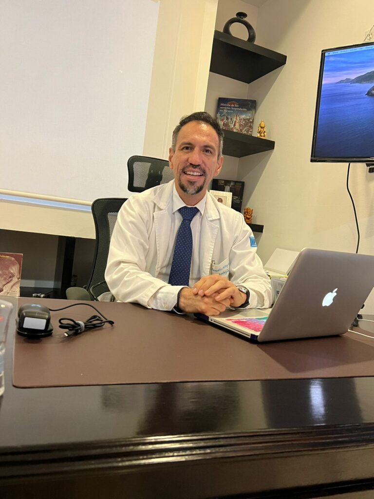 8548 dr. manuel alejandro marquez martinez internista y nefrologo 768x1024