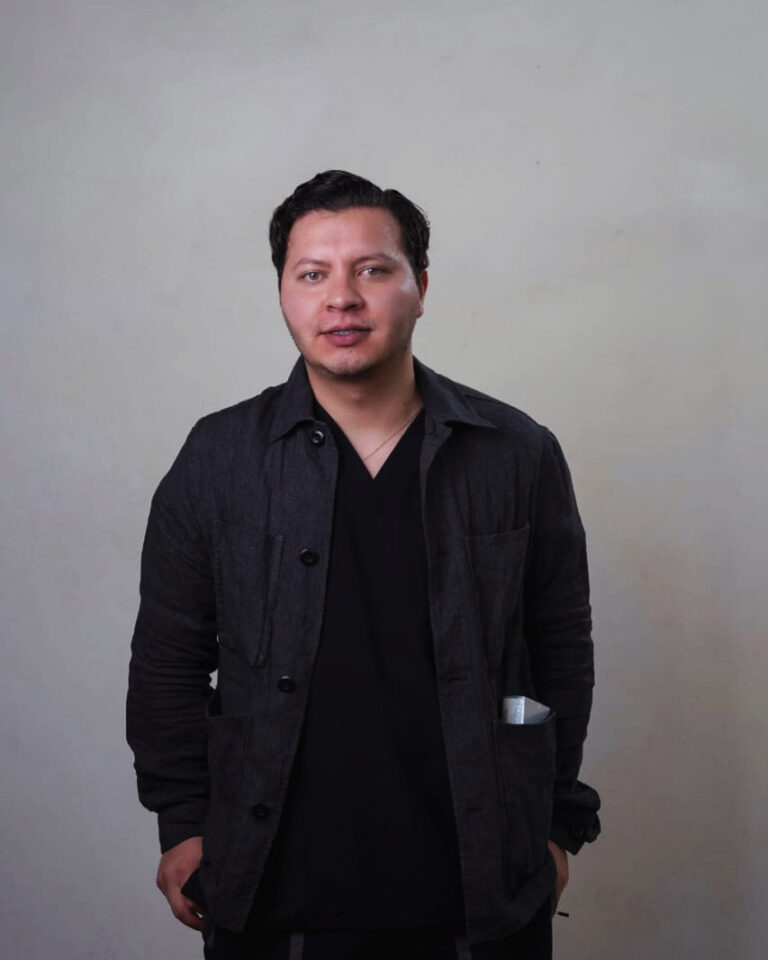 8629 dr. diego gonzalez 768x960