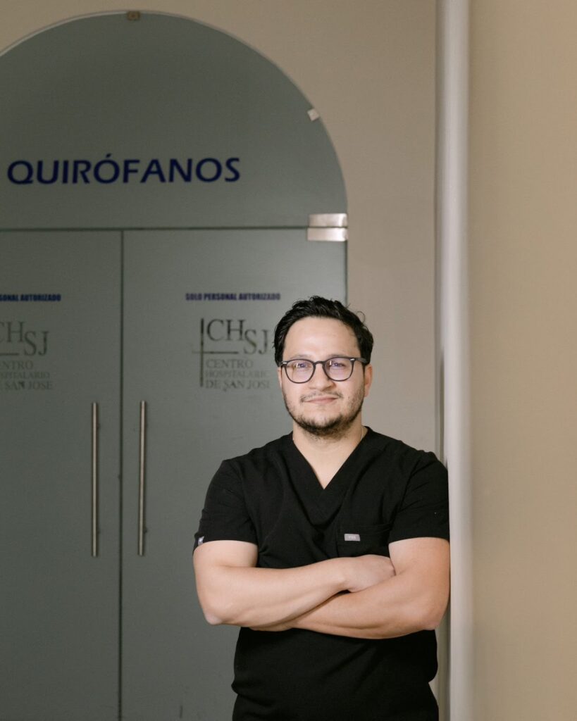 8631 dr. antonio gonzalez tovar 819x1024