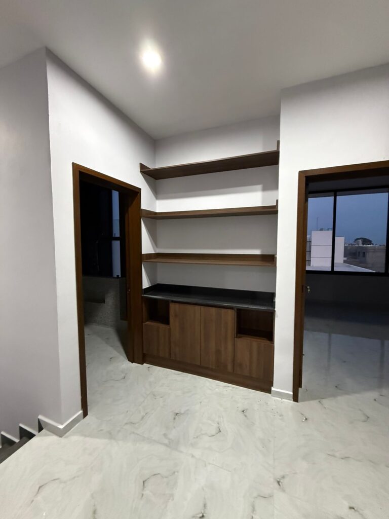 05b6995f db51 40fa 9f6b 647a59b2b2b5 768x1024