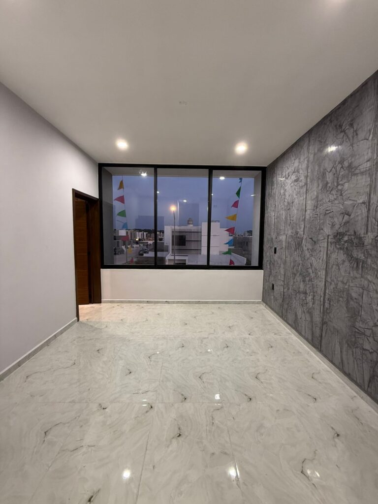 7bac2414 ab01 449a bbf0 def46ec46def 768x1024