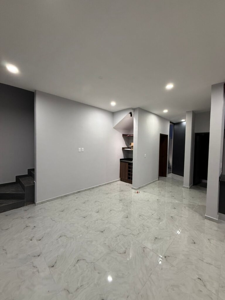 e11288a4 3924 4d91 b120 850ebe82cb74 768x1024