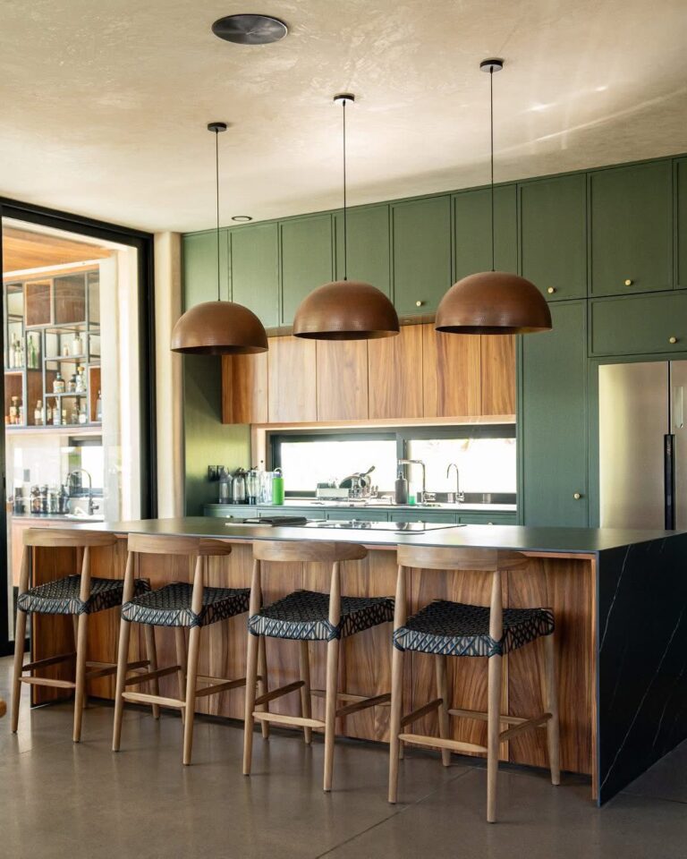 08cf45de 3332 43cc 8e9a 60fd5afb622a 768x960