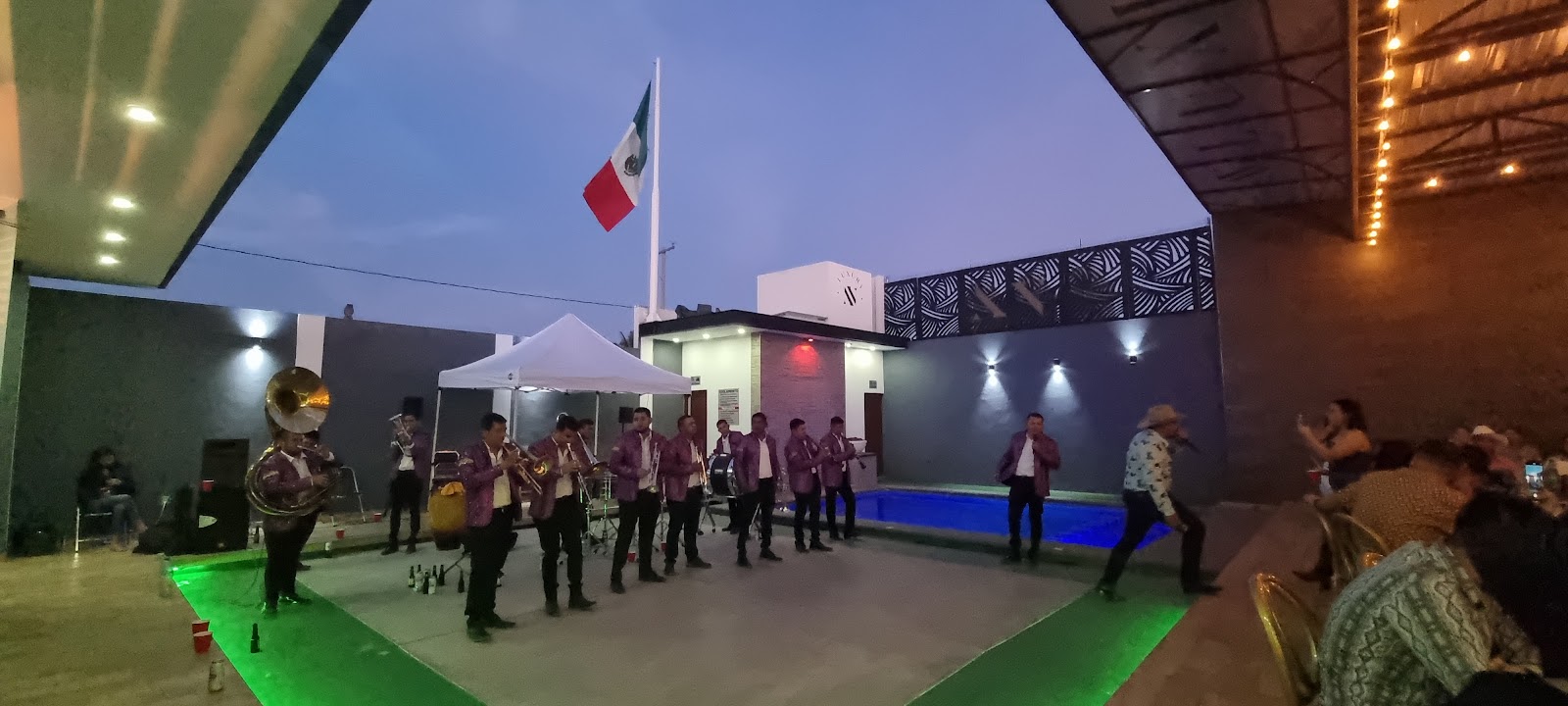 leetx-google-photo-81849-4 leetx-google-photo-81849-4