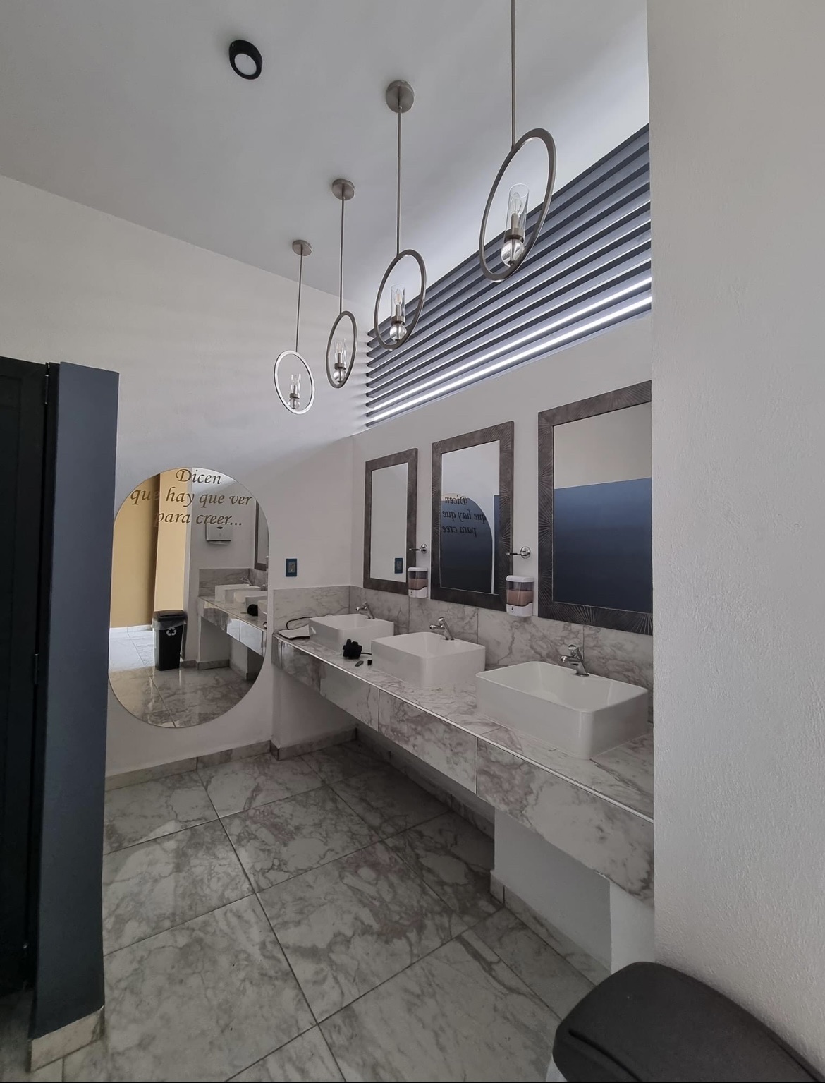 leetx-google-photo-81849-7 leetx-google-photo-81849-7