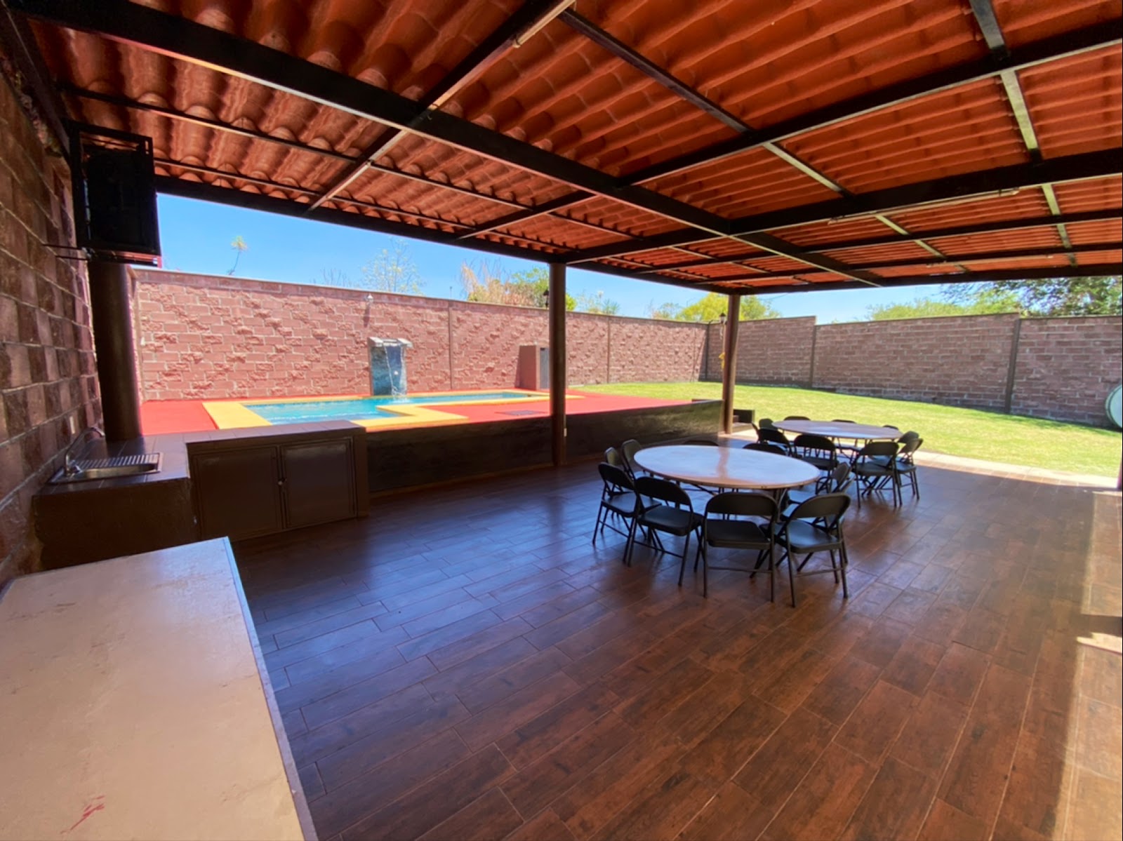 leetx-google-photo-81907-5 leetx-google-photo-81907-5